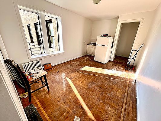 1st image of 4050 Bronx Blvd #1A