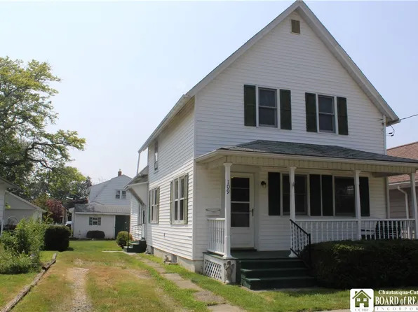 109 S Warsaw St, Dunkirk, NY 14048