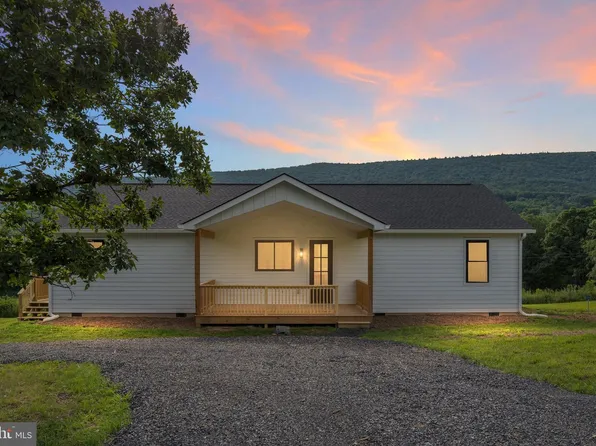1854 Middle Cove Rd, Mathias, WV 26812