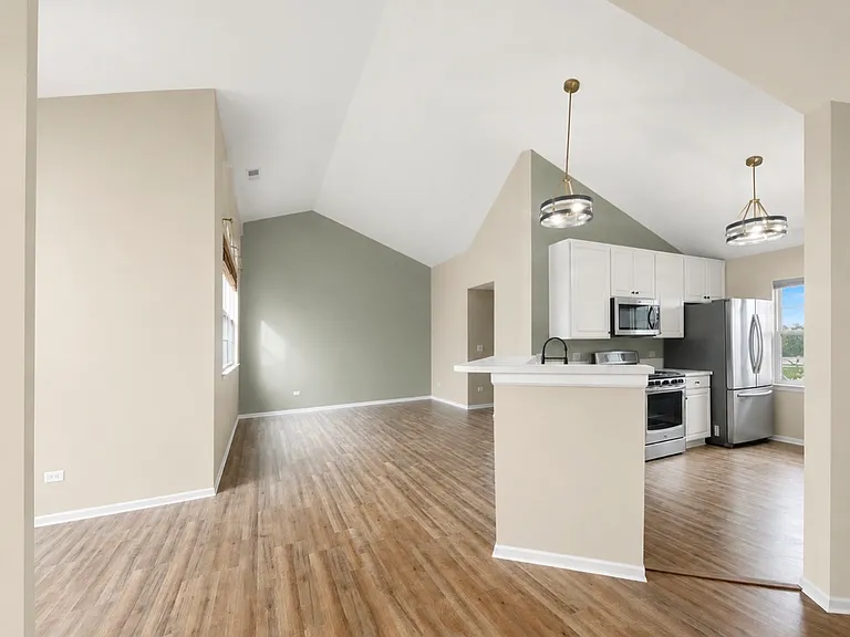 1620 Grove Ave #C — Photo 2