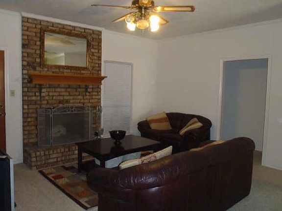 3rd image of 3012 Lakeside Dr