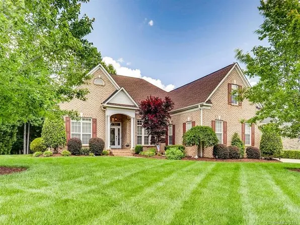 1205 Waynewood Dr, Waxhaw, NC 28173