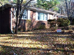 212 Ridge Pine Dr, Canton, GA 30114