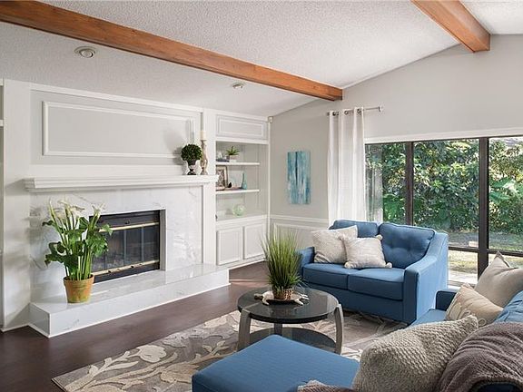 2nd image of 13903 Oberlin Manor Way