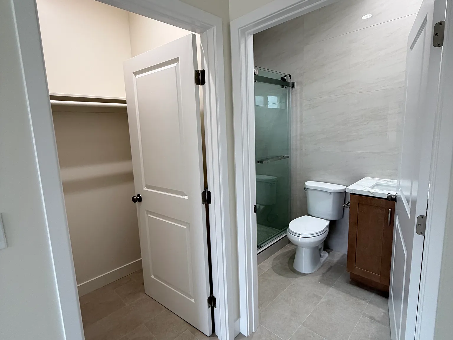 3 bed, 999 sqft, $3,700 — Photo 4