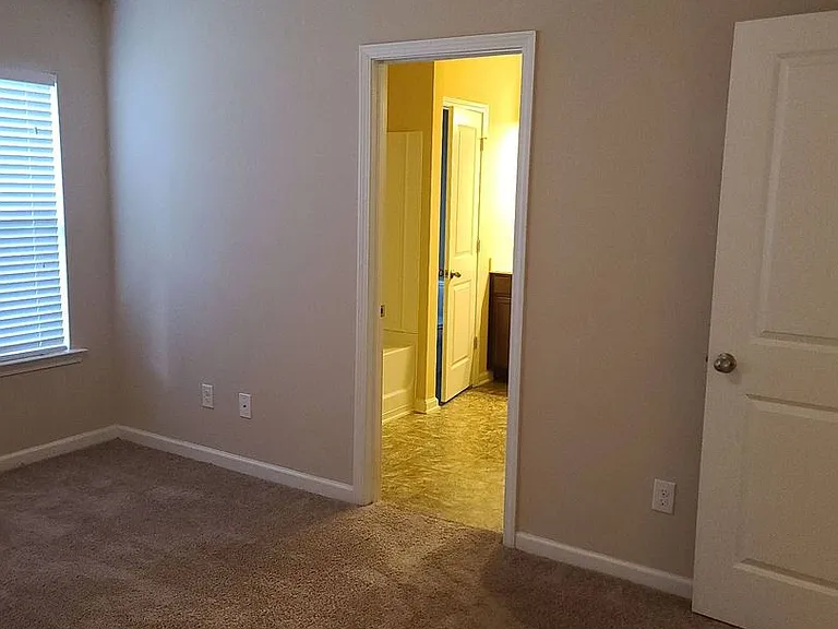 196 Highland Pointe Cir E — Photo 7