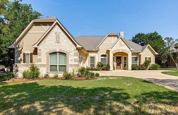 1st image of 19523 Creekview Oaks