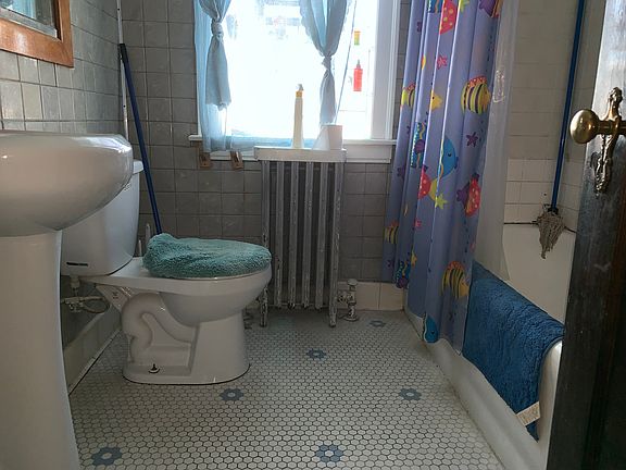 5th image of 10228 S Avenue H