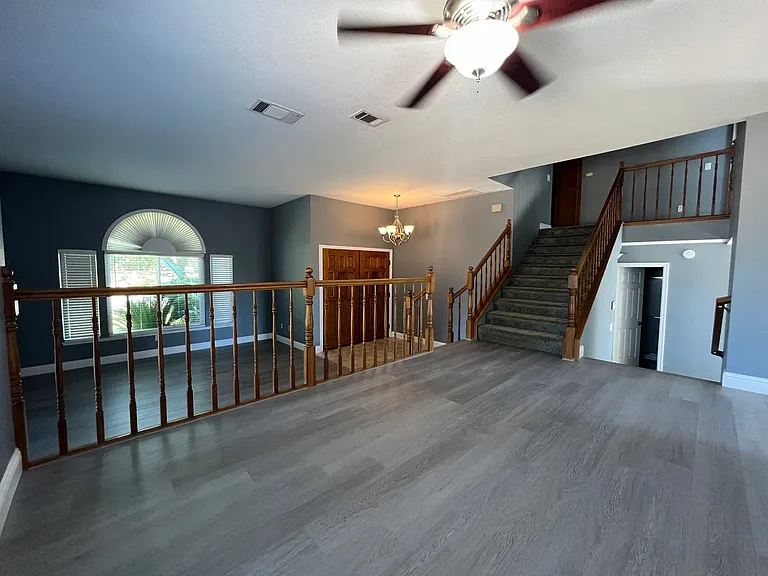 128 Ferrera Dr — Photo 9