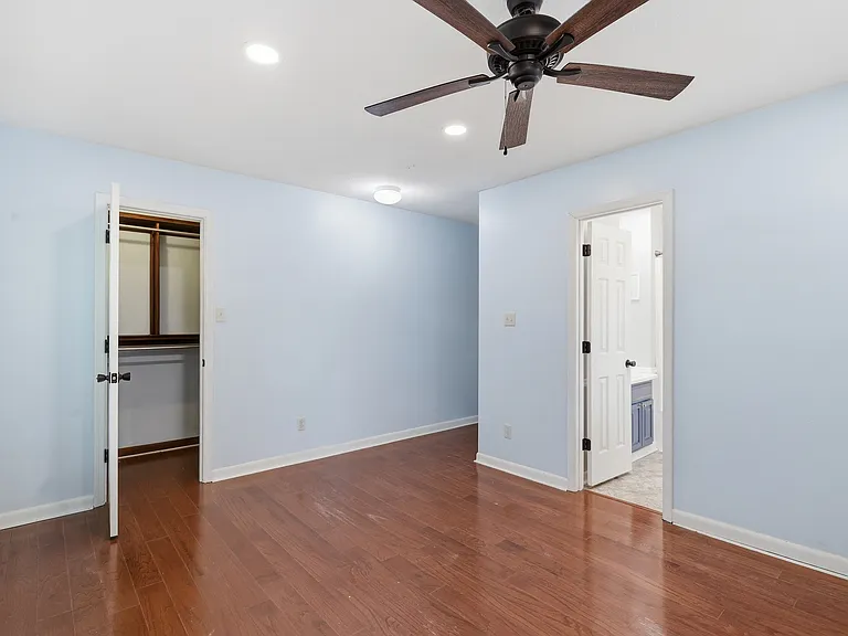 7668 NW Chatham Cir — Photo 22