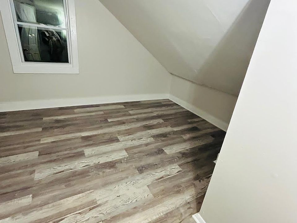 1st image of 39 West St Floor 2