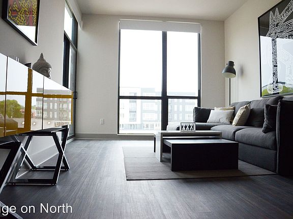 4th image of 2310 N Oakland Ave APT 205