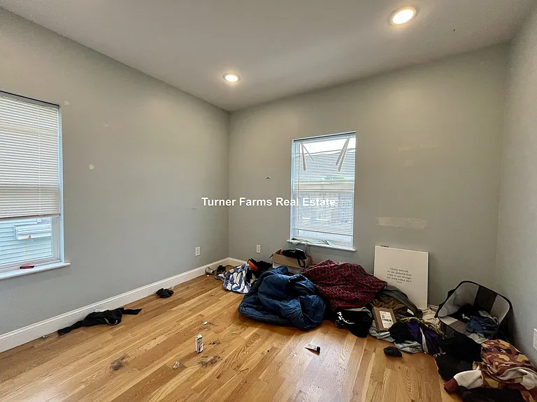 65 Burrell St #3A — Photo 16