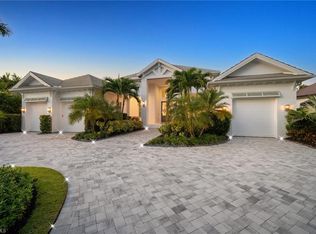 383 Cuddy CT, NAPLES, FL 34103