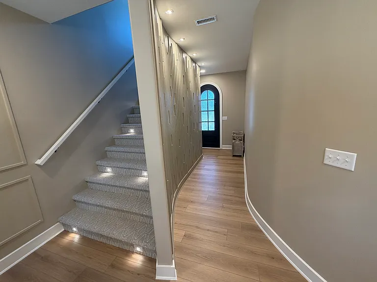 2134 E Beaumont St — Photo 5