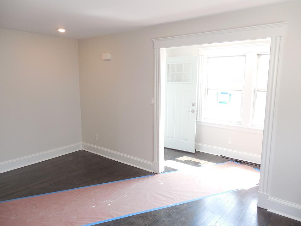 Living Room Entry