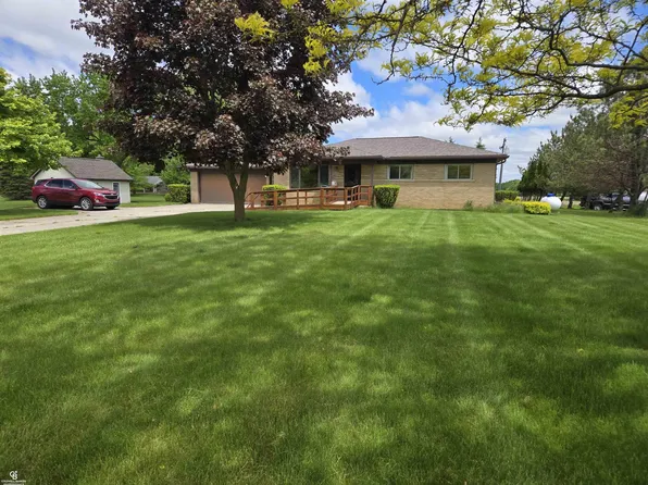 13126 Imlay City Rd, Emmett, MI 48022