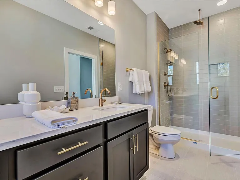 222 Thompson Park Dr #222 — Photo 6