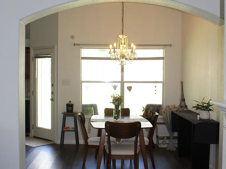 1908 Melissa Oaks Ln — Photo 14