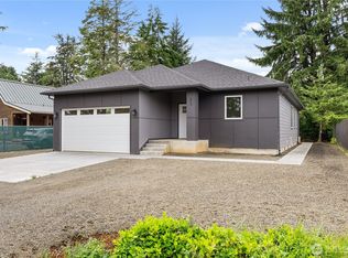 811 Vagabond Ave SW, Ocean Shores, WA 98569