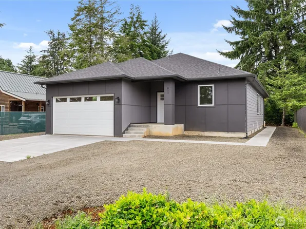 811 Vagabond Avenue, Ocean Shores, WA 98569