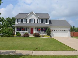 34 Island Park Cir, Grand Island, NY 14072