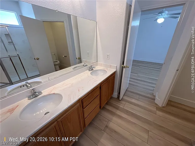 8027 Sapphire Cove Ave — Photo 10