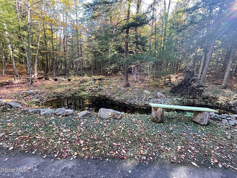 4th image of 360 Lanfear Road