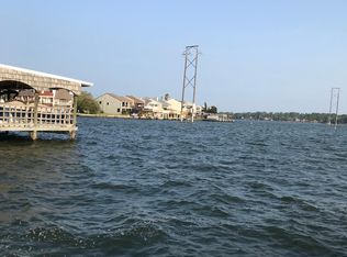 101 Lakeview Ter #101, Montgomery, TX 77356