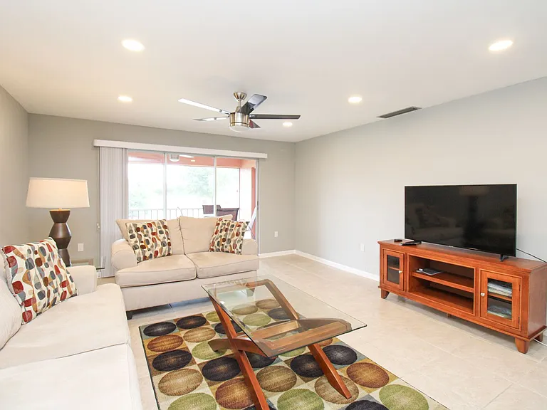 600 Valley Stream Dr #F9 — Photo 24