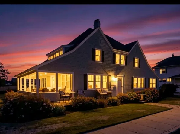 117 Manomet Ave, Hull, MA 02045