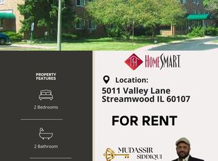 5011 Valley Ln #11111, Streamwood, IL 60107