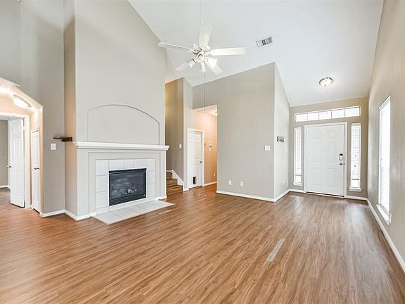 3rd image of 14622 Lothbury Dr
