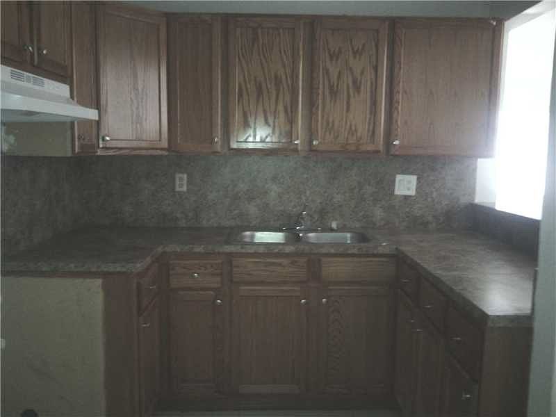 1st image of 2665 Riverland Dr