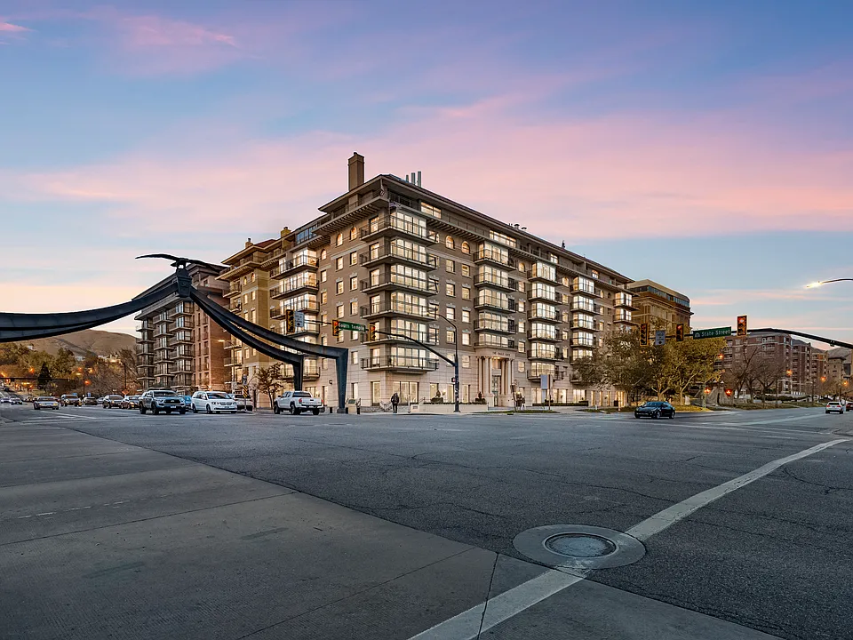 Eagle Gate Apartments