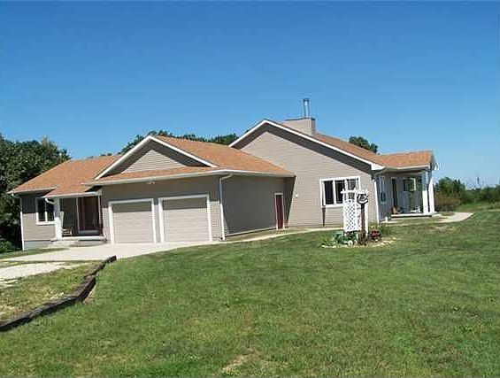 1st image of 2548 Elderberry Ave