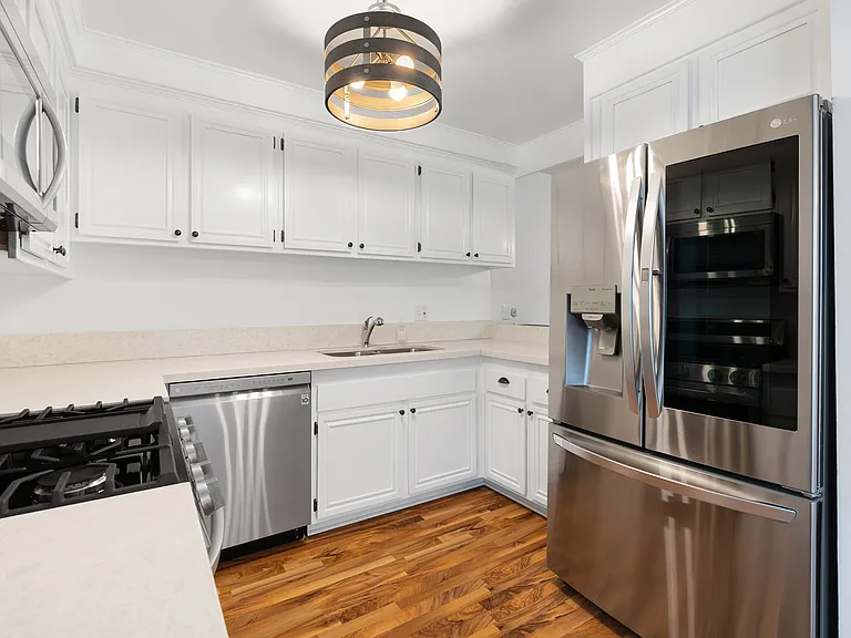 7137 Shoup Ave #31 — Photo 12