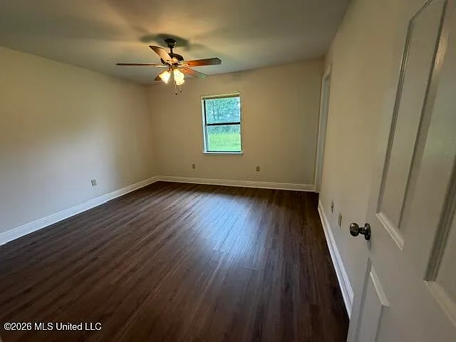 115 Cora Cir — Photo 10