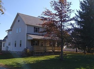 17617 Bluffton Rd, Yoder, IN 46798