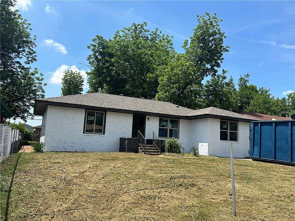 1st image of 1400 NE 37th St