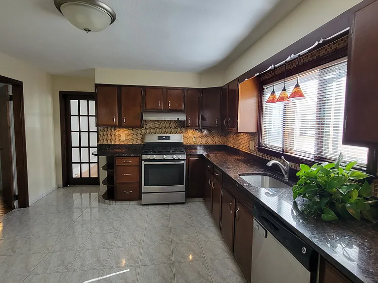 76 Pearson Rd #1 — Photo 26