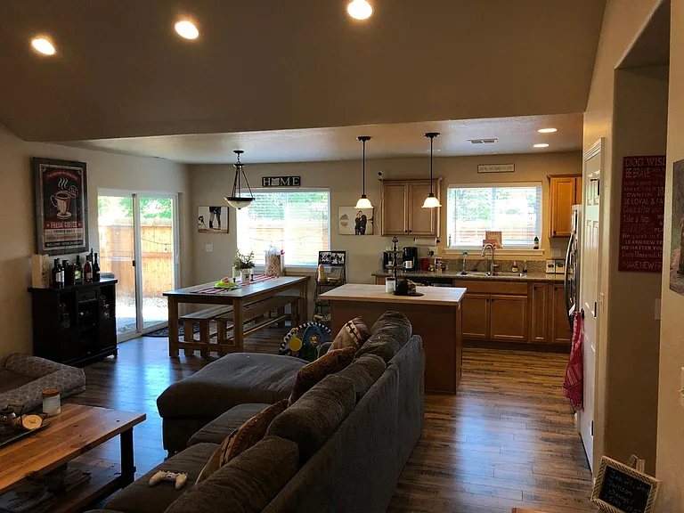 301 Bayou Pl — Photo 6