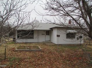 224 N Holmes St, Potwin, KS 67123