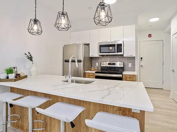 5100 Hudson Ave #104, West New York, NJ 07093