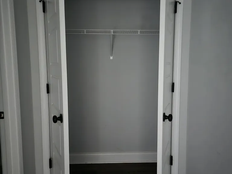 108 Wenlock Cir — Photo 15