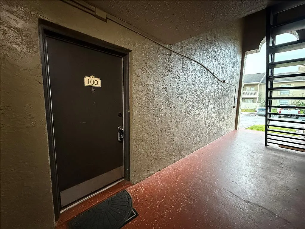 1 bed, 1.0 bath, 650 sqft, $1,100 — Photo 2