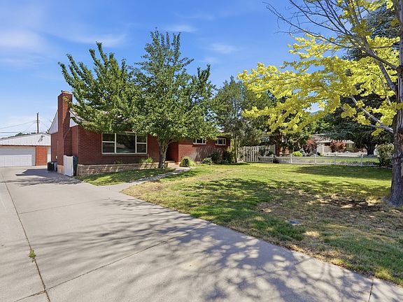 2nd image of 2111 E Wilmott Dr