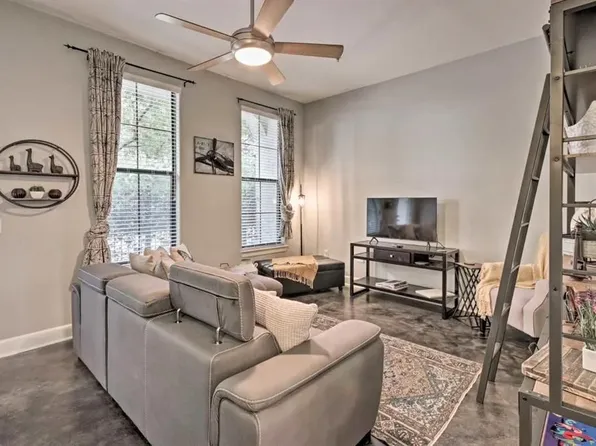 1602 Elgin St APT 3, Houston, TX 77004