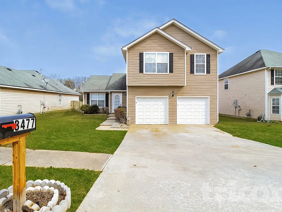 3477 McIntosh Ln
