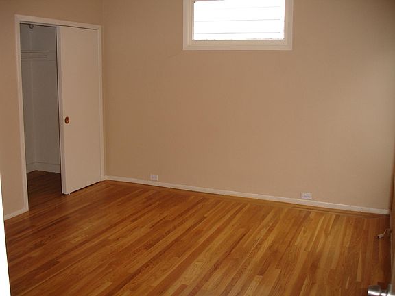 5th image of 579 21st Ave APT 2